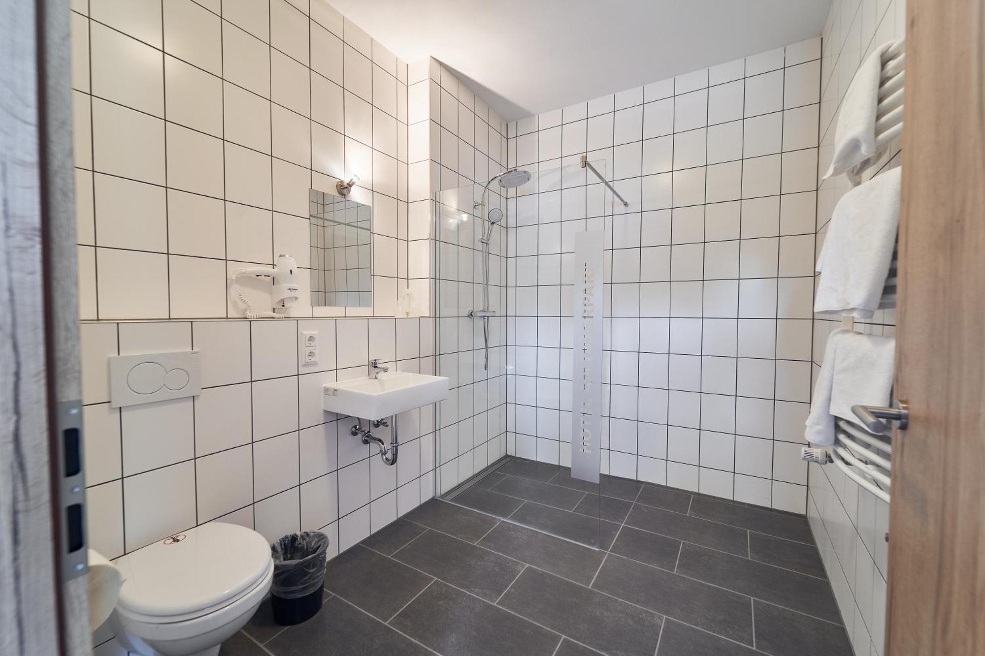Hotel Am Interpark Großmehring 외부 사진